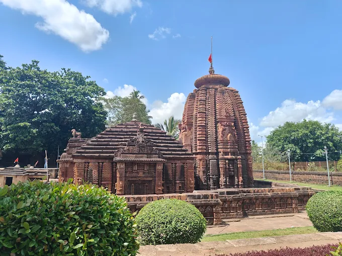 shri-gupteswar-shiva-temple